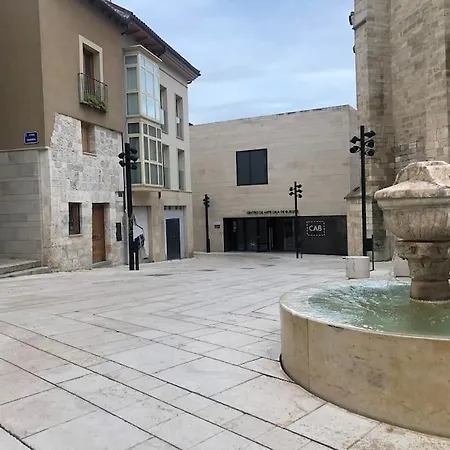 Vivienda De Uso Turistico En El Corazon De Burgos Apartment Exterior photo